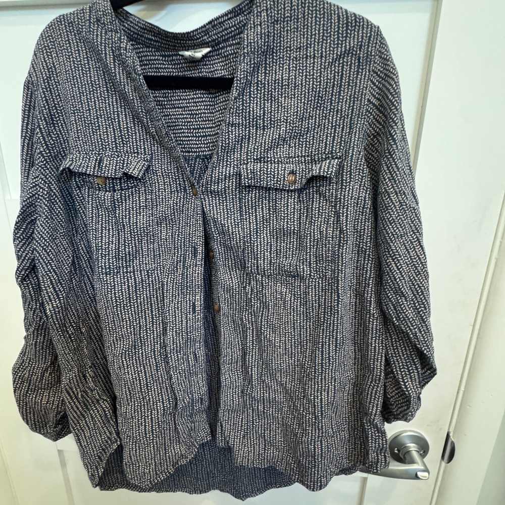 L.L. Bean Navy and White Patterned Shirt size XL